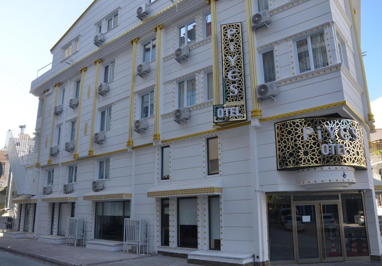 Piyes Otel *