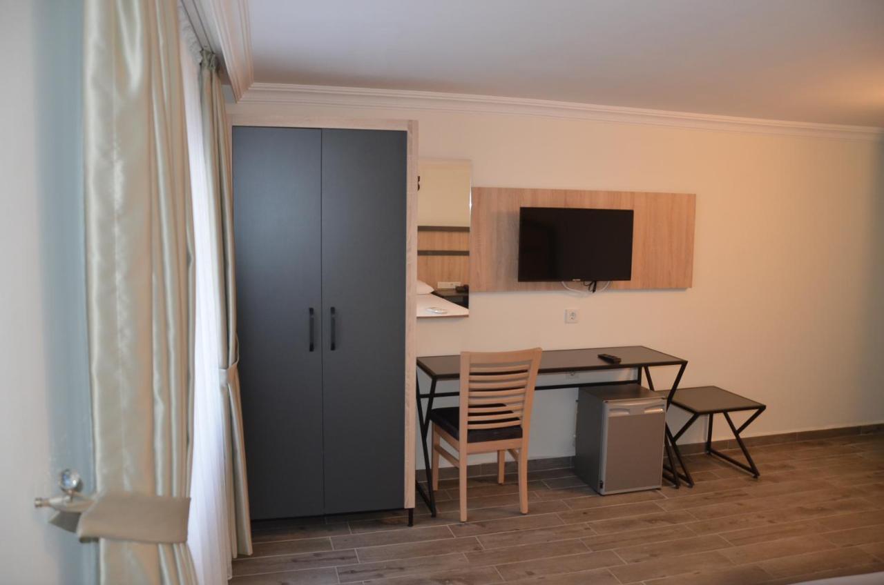 Piyes Otel