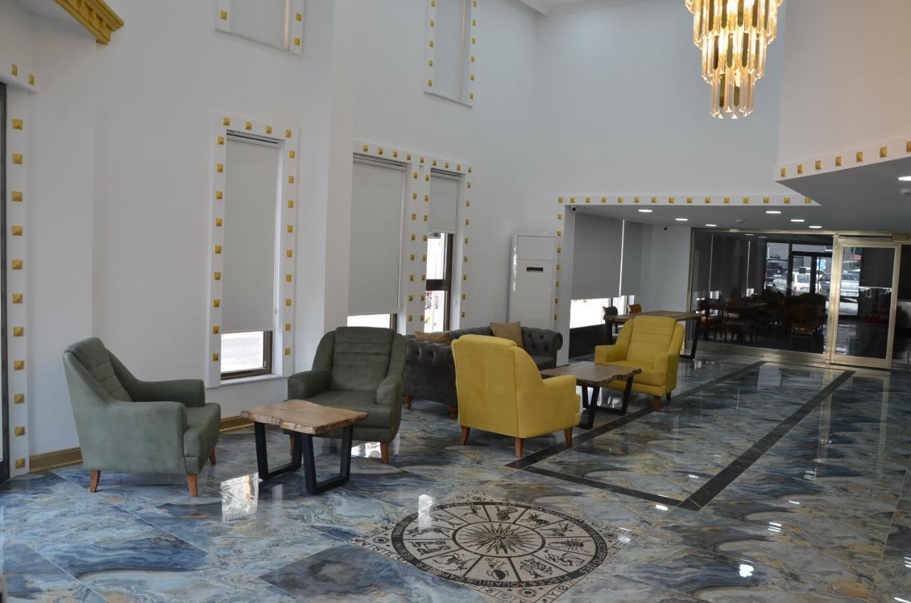 Otel Piyes *